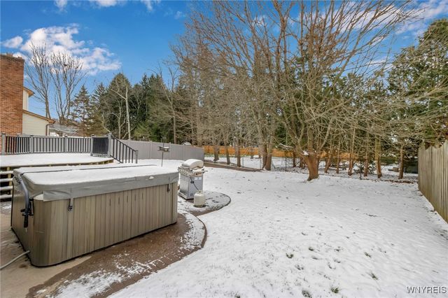 141 Shellridge Drive, Amherst, NY 14051