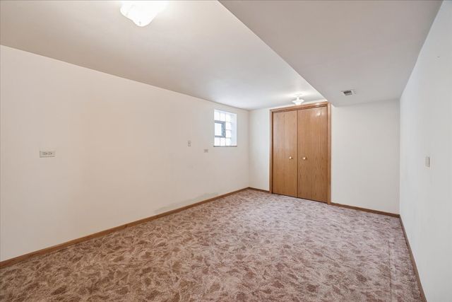 8307 S 77th Court, Bridgeview, IL 60455