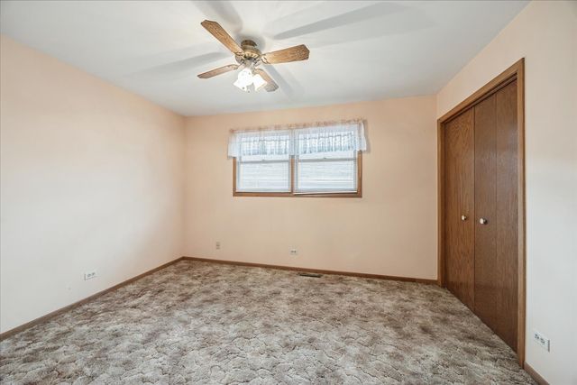 8307 S 77th Court, Bridgeview, IL 60455