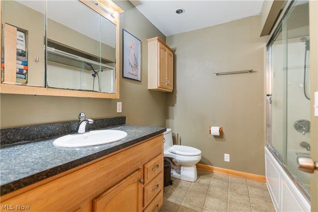 1431 Pin Oak Drive, Akron, OH 44312