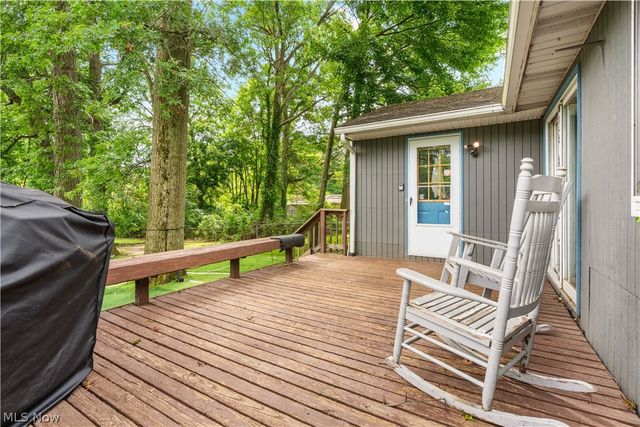 1431 Pin Oak Drive, Akron, OH 44312