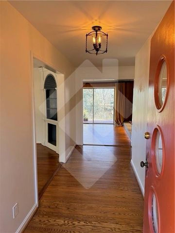 140 Spring Drive, Roswell, GA 30075