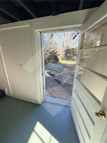 140 Spring Drive, Roswell, GA 30075