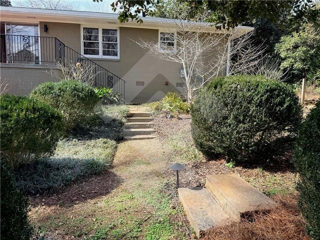 140 Spring Drive, Roswell, GA 30075