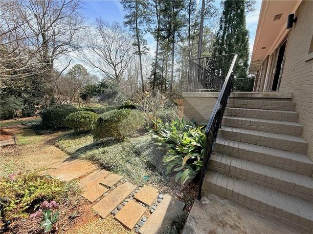 140 Spring Drive, Roswell, GA 30075