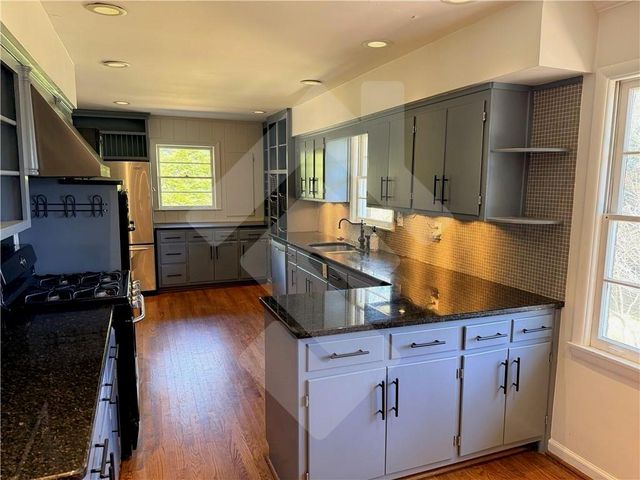 140 Spring Drive, Roswell, GA 30075