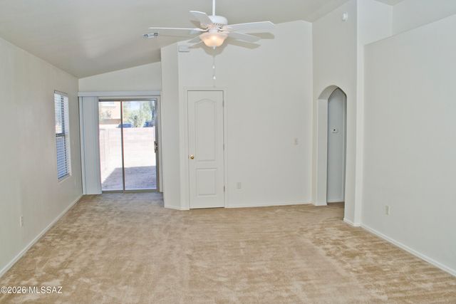 8876 N Misty Brook Drive, Tucson, AZ 85743