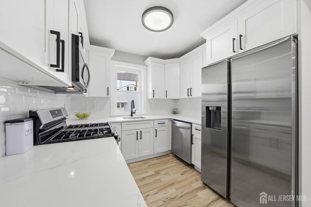 115 Frank Street, Franklin Twsp, NJ 08873