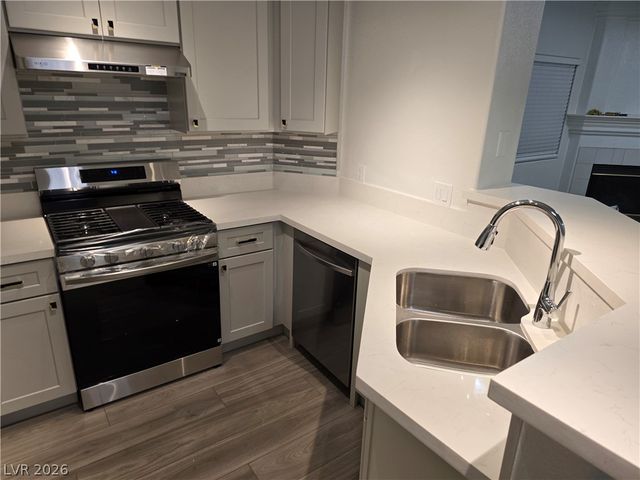 1881 West Alexander Road 1127, North Las Vegas, NV 89032