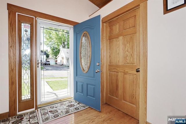 116 W Quackenbush Avenue, Dumont, NJ 07628