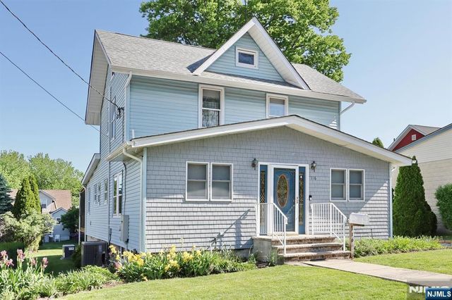 116 W Quackenbush Avenue, Dumont, NJ 07628