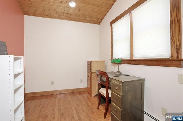 116 W Quackenbush Avenue, Dumont, NJ 07628