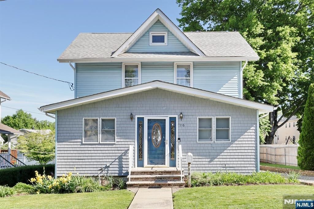 116 W Quackenbush Avenue, Dumont, NJ 07628