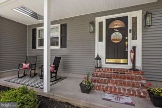 294 GREEN VALLEY RD, Langhorne, PA 19047