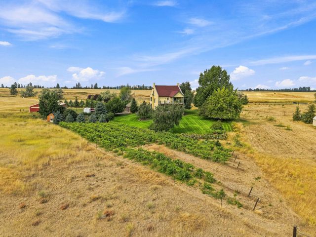 12926 N Wood Rd, Reardan, WA 99029