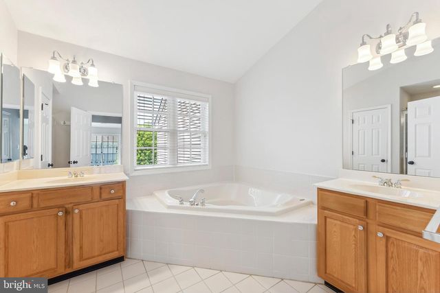 201 ST ANDREWS DR, Cape May Court House, NJ 08210