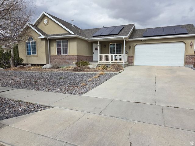 2147 E SHADOW DR, Eagle Mountain, UT 84005