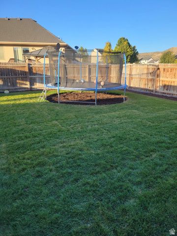 2147 E SHADOW DR, Eagle Mountain, UT 84005