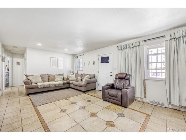 7391 Bronco Rd, Denver, CO 80221