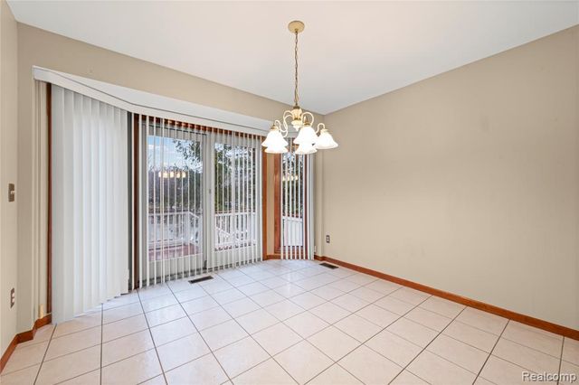 55206 Leonard Court, Shelby Twp, MI 48316