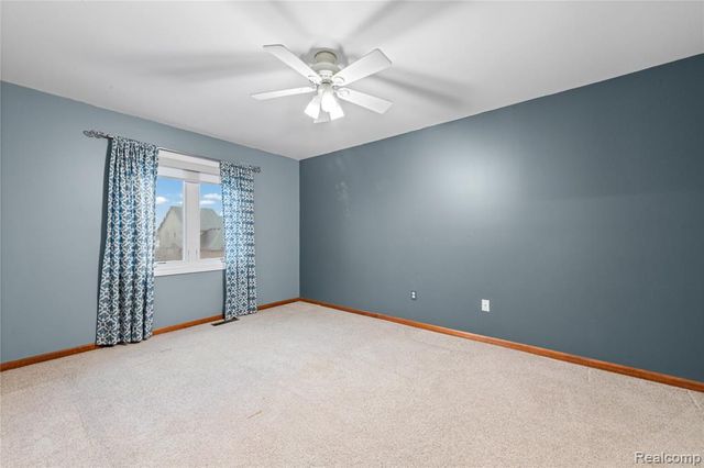 55206 Leonard Court, Shelby Twp, MI 48316