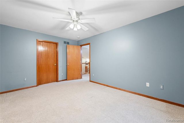 55206 Leonard Court, Shelby Twp, MI 48316