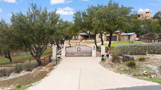 20117 Moon Dance LN, Spicewood, TX 78669