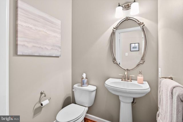 536 RAYMOND DR, West Chester, PA 19380