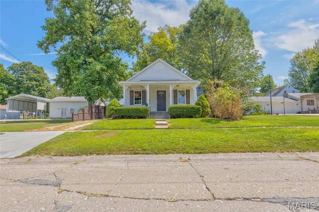 505 S Lafayette Street, Jerseyville, IL 62052