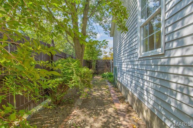 505 S Lafayette Street, Jerseyville, IL 62052