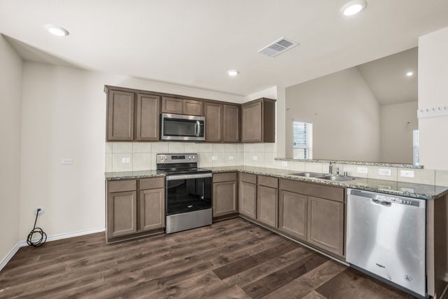 1815 Crimson Avenue, Farmersville, TX 75442