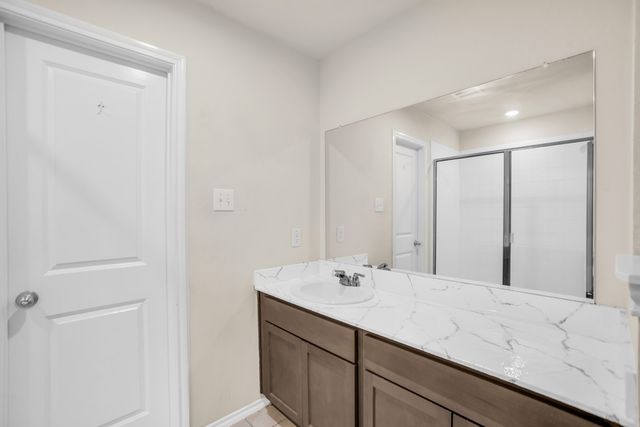 1815 Crimson Avenue, Farmersville, TX 75442