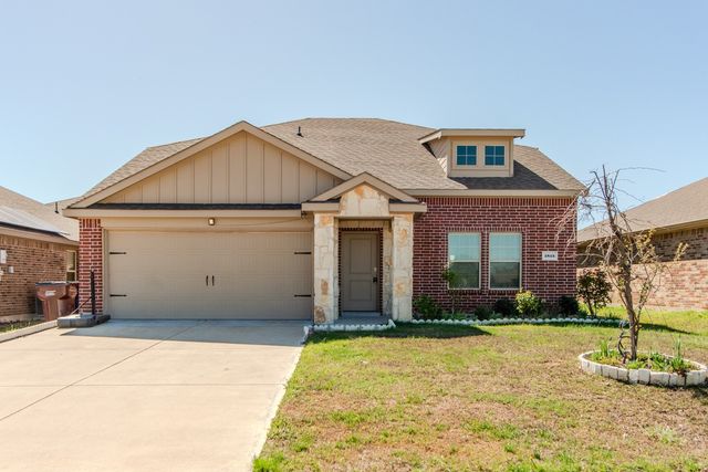 1815 Crimson Avenue, Farmersville, TX 75442