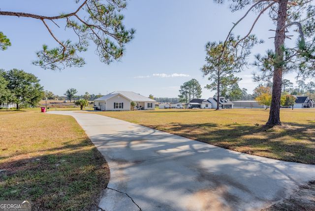 6664 Southside Drive, Blackshear, GA 31516