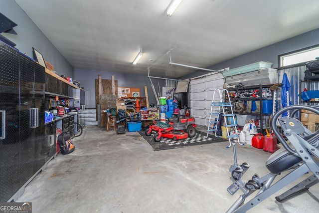 6664 Southside Drive, Blackshear, GA 31516