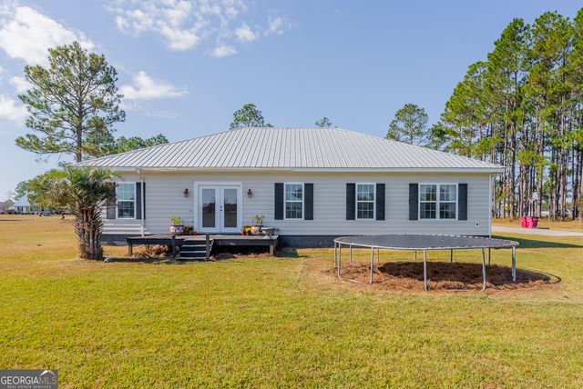 6664 Southside Drive, Blackshear, GA 31516