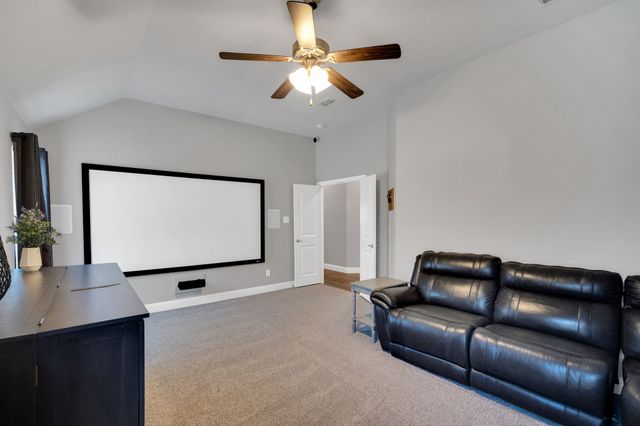 405 Ashlawn Drive, Midlothian, TX 76065