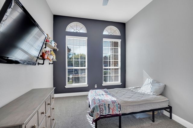 405 Ashlawn Drive, Midlothian, TX 76065