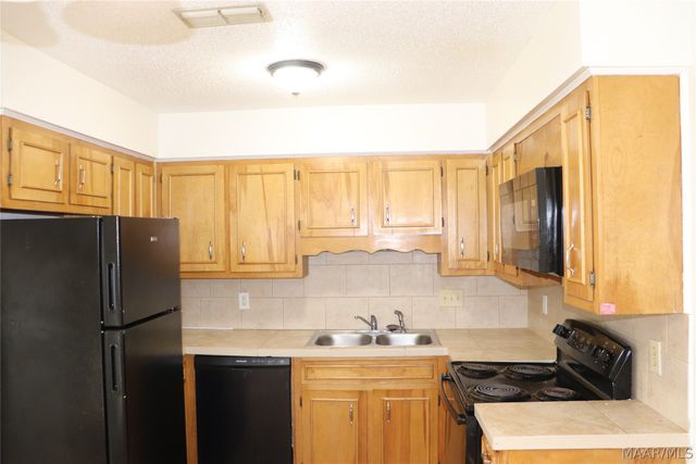 5980 CARMEL Drive, Montgomery, AL 36117