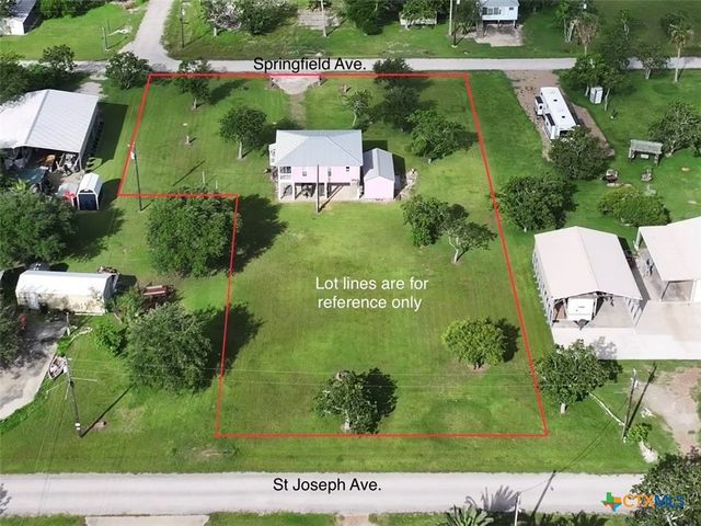 111 Springfield Avenue, Port Lavaca, TX 77979