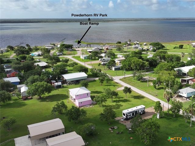 111 Springfield Avenue, Port Lavaca, TX 77979