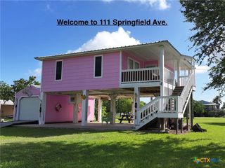111 Springfield Avenue, Port Lavaca, TX 77979