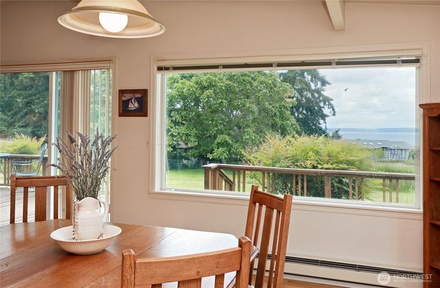 538 Bush Point Road, Freeland, WA 98249