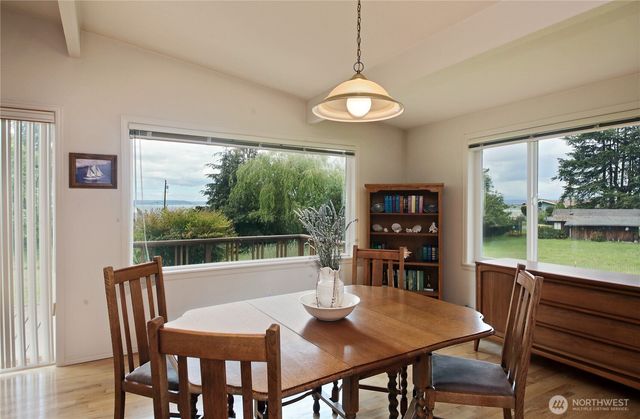538 Bush Point Road, Freeland, WA 98249