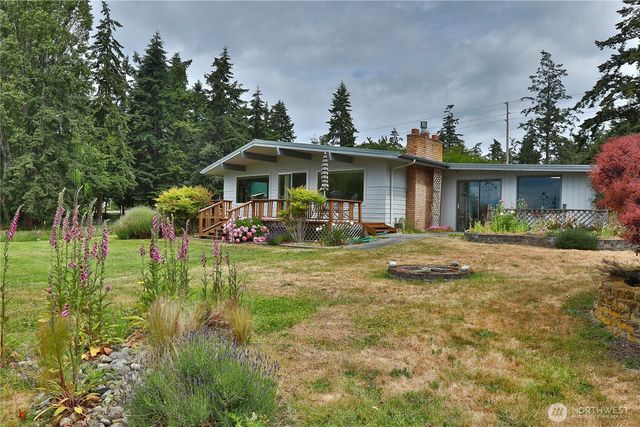 538 Bush Point Road, Freeland, WA 98249