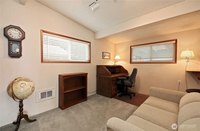 538 Bush Point Road, Freeland, WA 98249