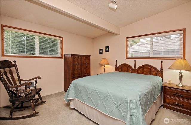 538 Bush Point Road, Freeland, WA 98249