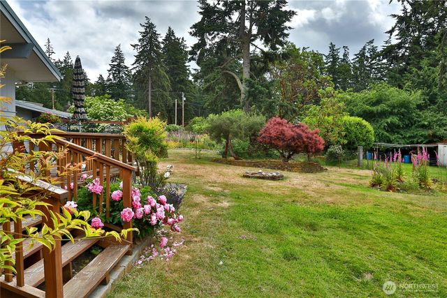 538 Bush Point Road, Freeland, WA 98249