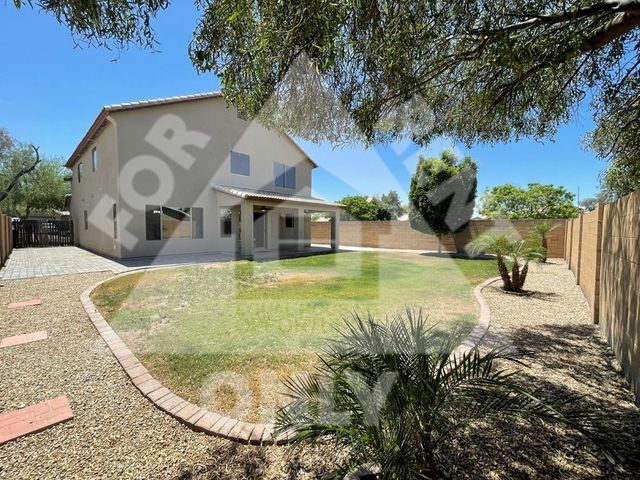 2424 W Saint Kateri Drive, Phoenix, AZ 85041