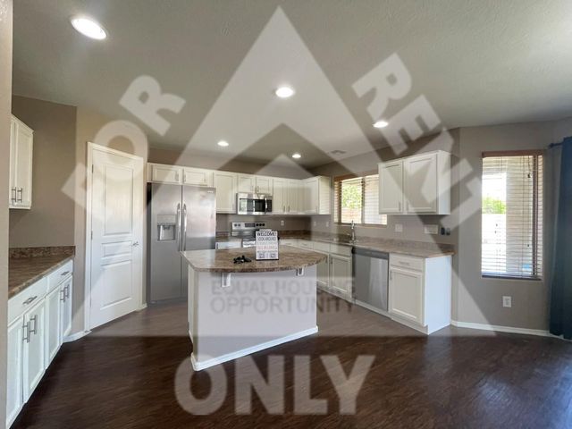 2424 W Saint Kateri Drive, Phoenix, AZ 85041